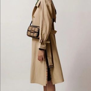 Side-slit Tropical Gabardine Trench Coat In Honey
 - UK 12 / US 10